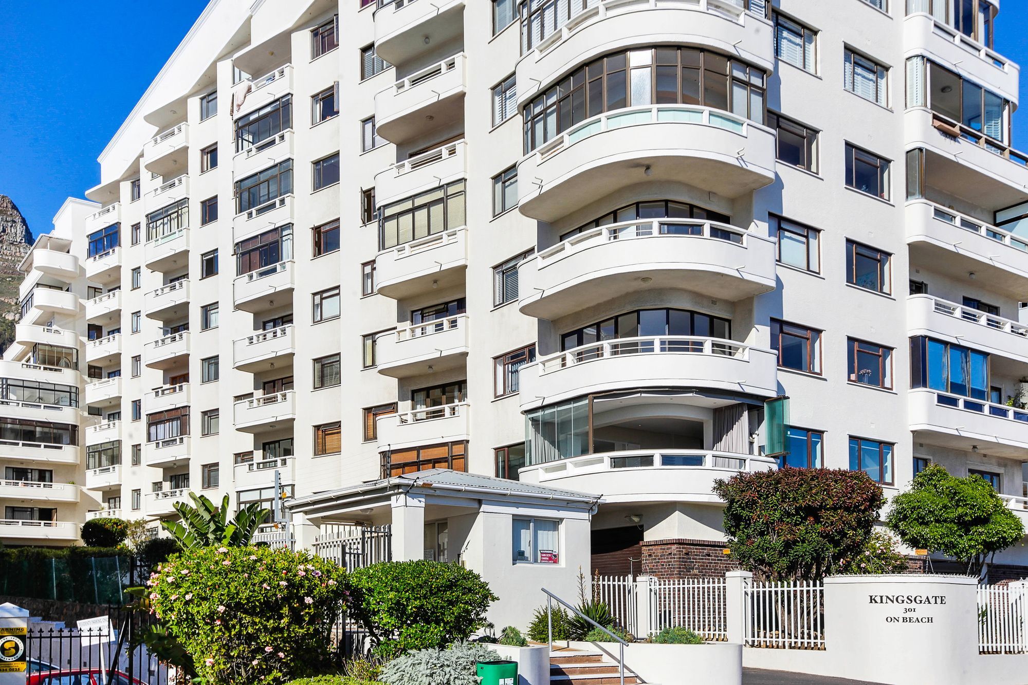 Backup Powered Sea View Apartment On The Promenade Cape Town Dış mekan fotoğraf